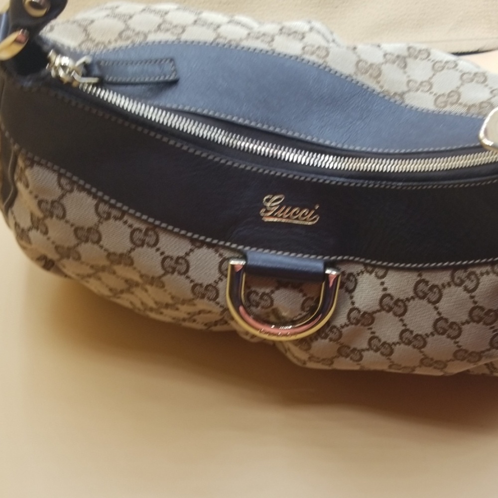 Gucci canvas monogram shoulder bag purse - Picture 5 of 8